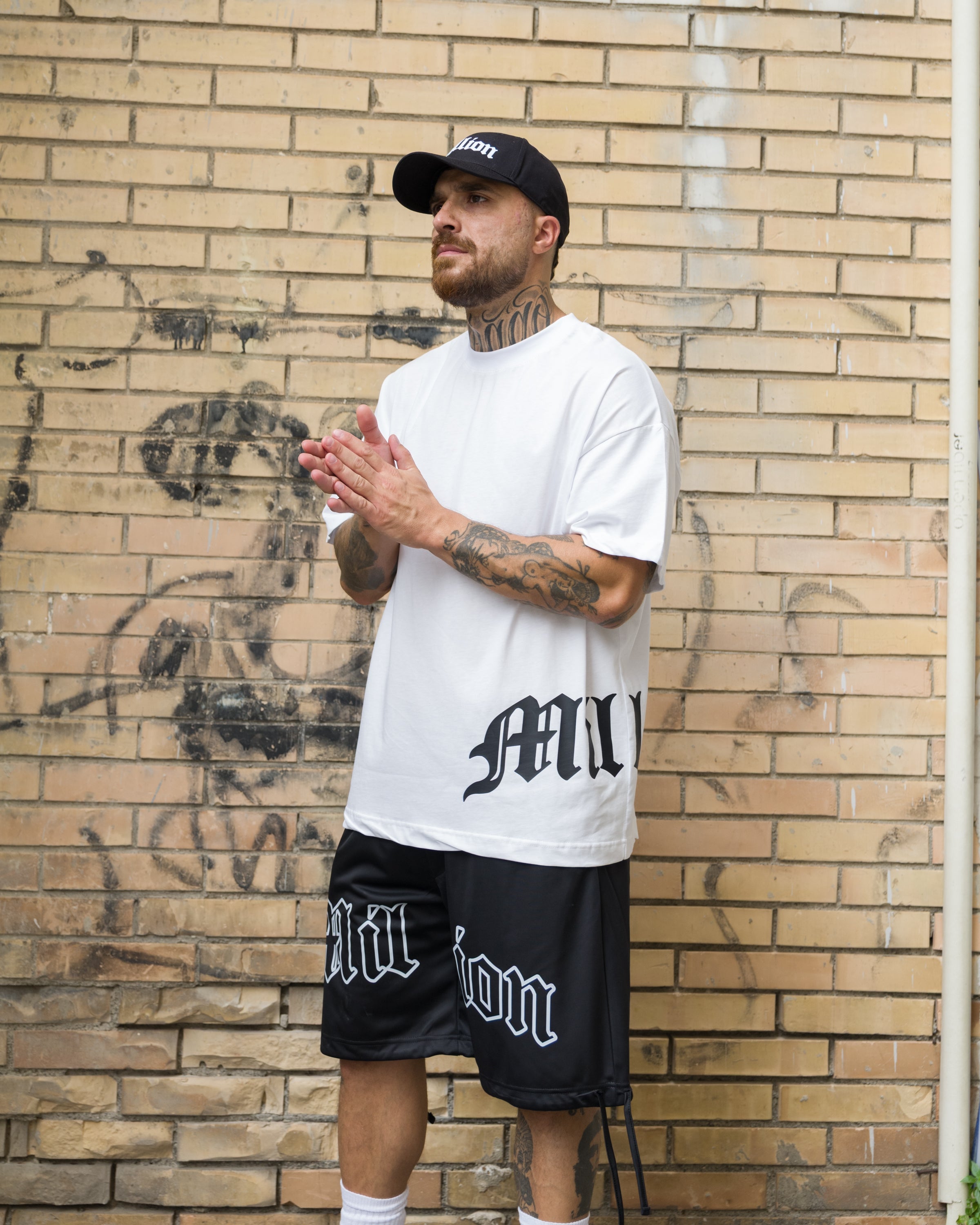 Gothic T-Shirt Black