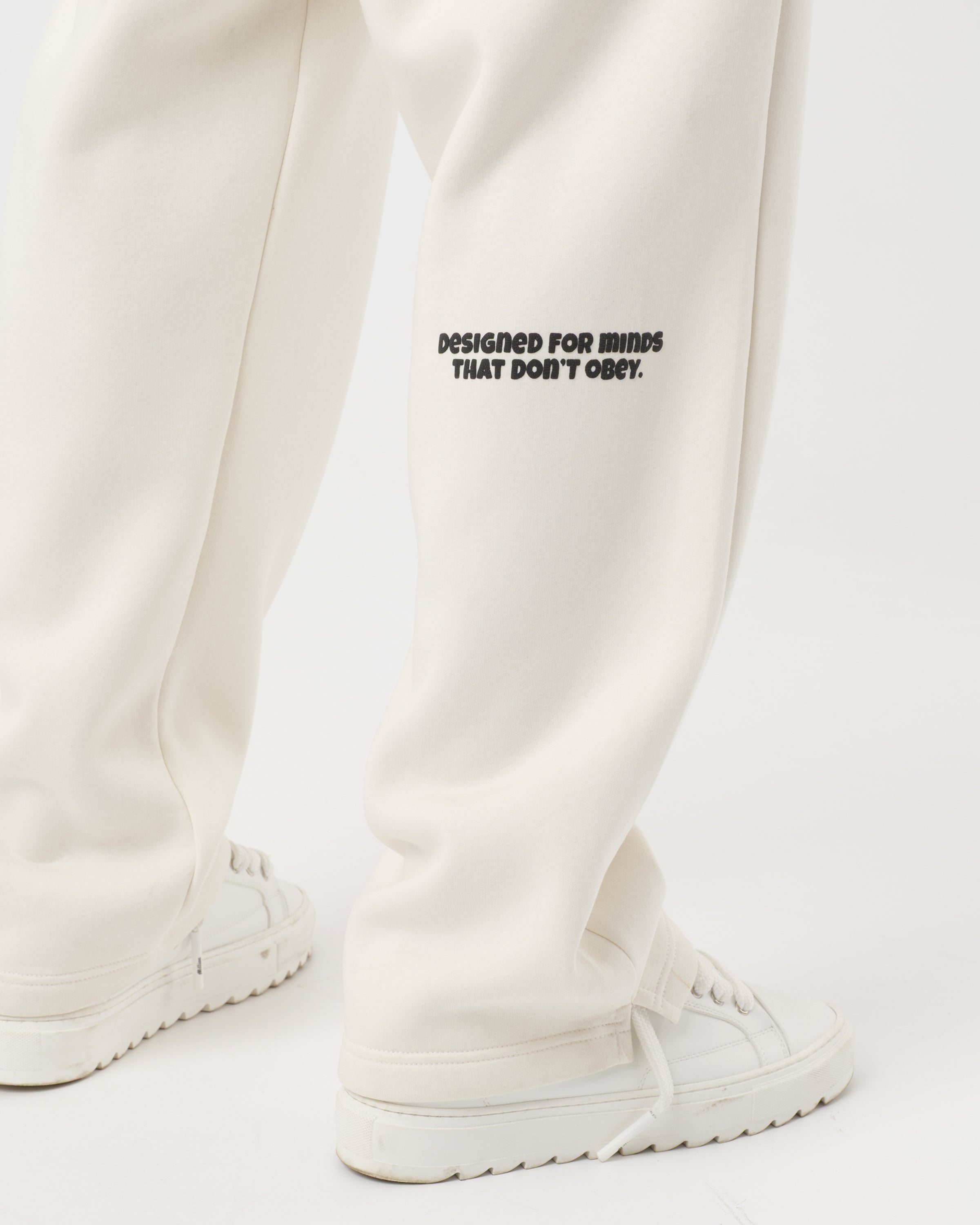Tracksuit MLN Cream