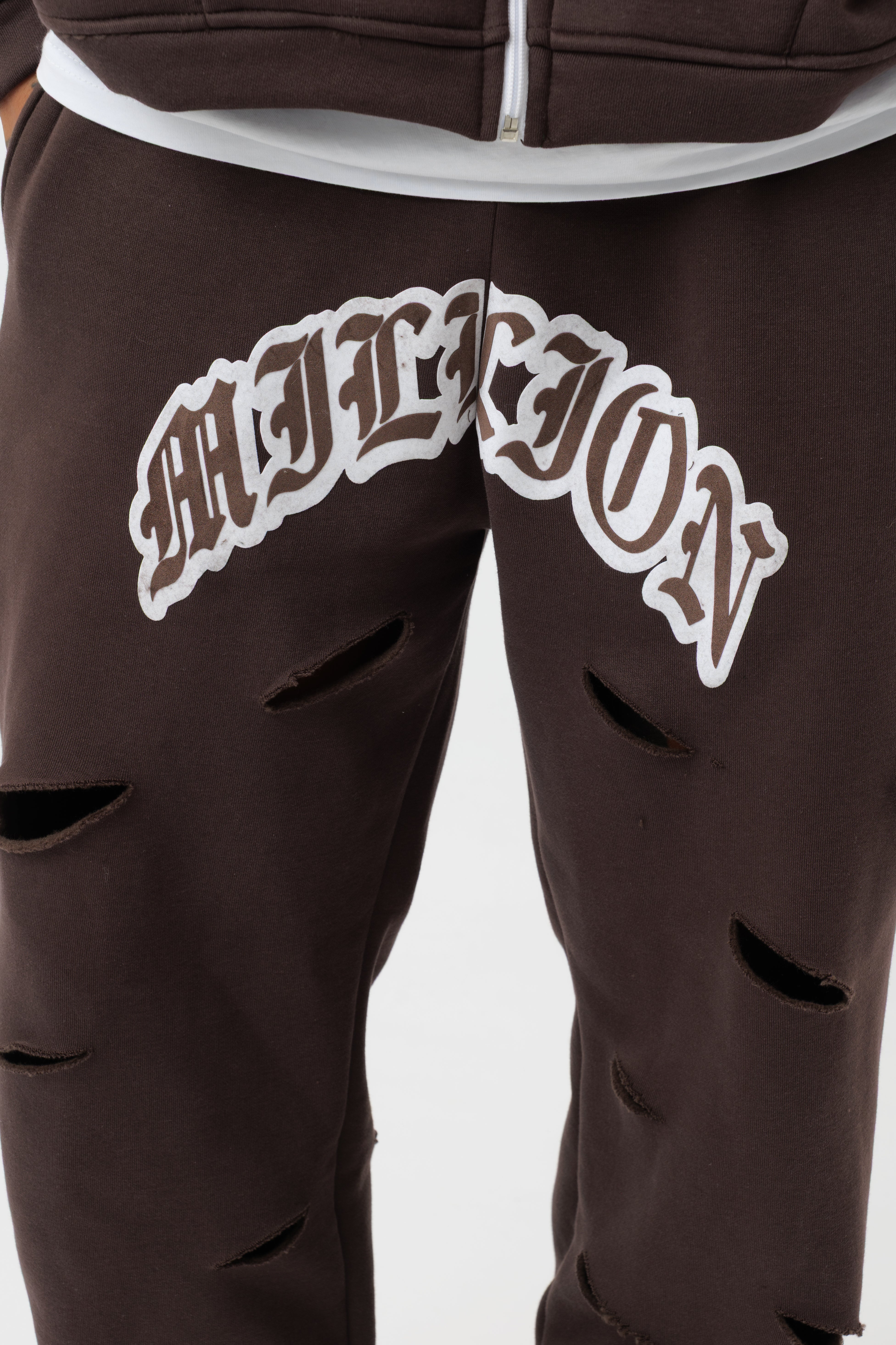 Tracksuit Broken Brown