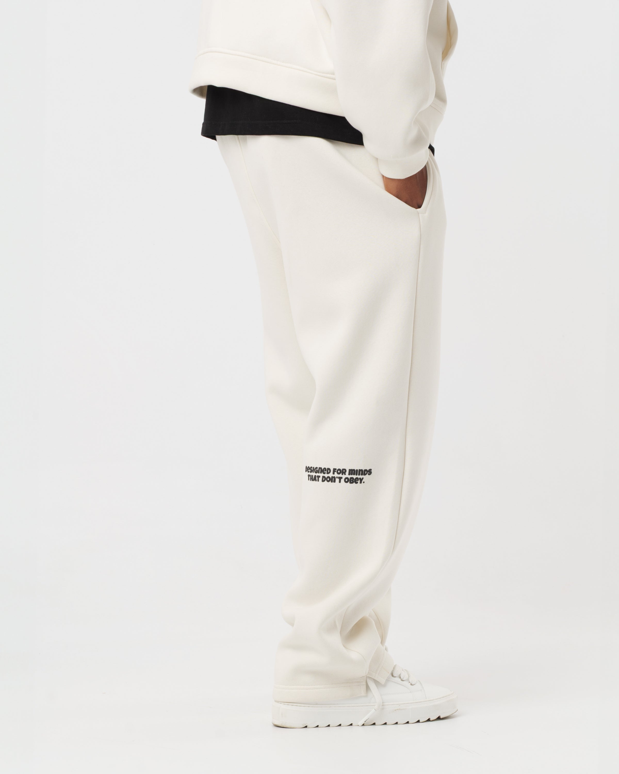 Tracksuit MLN Cream